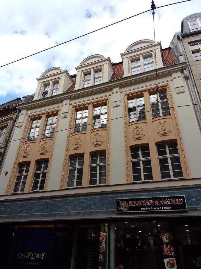 Piano In Halle Center - Netflix - Free Wifi 1 * Halle (Saale)